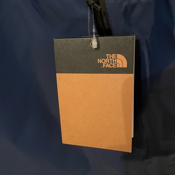 NWT The North Face Men's Navy Rain Jacket Size Medium - Picture 7 of 11